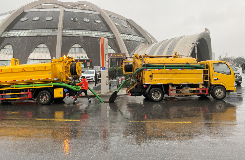 271山西路商场管道清淤